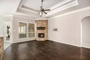 136 Flying Diamond Dr, Springtown, TX 76082 - Photo 4