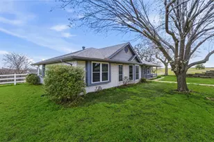 102 Dawn Cir, Weatherford, TX 76086 - Photo 4