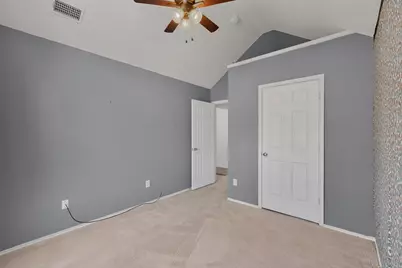 2086 Montclair Lane, Lewisville, TX 75067 - Photo 28