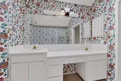 2086 Montclair Lane, Lewisville, TX 75067 - Photo 20