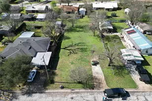 407 S Jefferson St, Glen Rose, TX 76043 - Photo 1