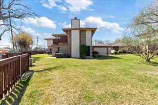 7 Dewberry Ct, Bedford, TX 76021 - Photo 30