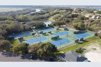 8820 Ravenswood Road, Granbury, TX 76049 - Photo 14