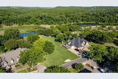 8820 Ravenswood Road, Granbury, TX 76049 - Photo 6