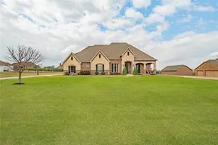 239 Bearclaw Cir, Aledo, TX 76008 - Photo 2