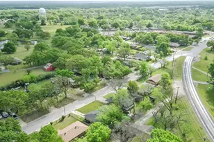 3528 N Beaton St, Corsicana, TX 75110 - Photo 2