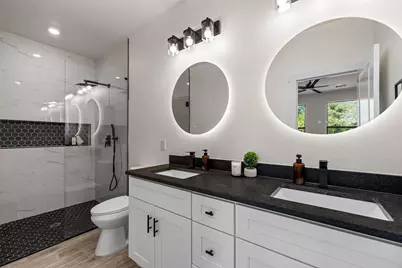 4915 Wichita Street, Granbury, TX 76048 - Photo 18