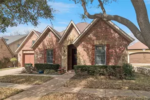 6411 Tuscany Park Dr, Arlington, TX 76016 - Photo 2