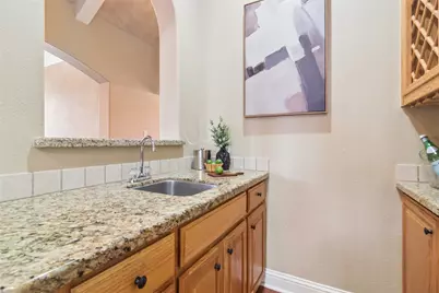 6411 Tuscany Park Drive, Arlington, TX 76016 - Photo 8