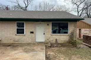 1212 W Hunt St, Sherman, TX 75092 - Photo 1