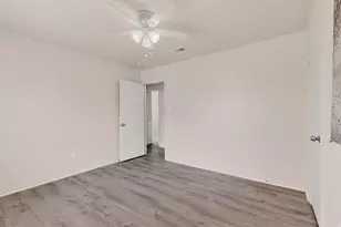 1538 Oakbrook St, Lancaster, TX 75134 - Photo 24