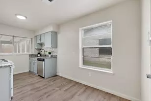 1538 Oakbrook St, Lancaster, TX 75134 - Photo 4