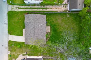 2605 Laurel St, Grand Prairie, TX 75050 - Photo 8