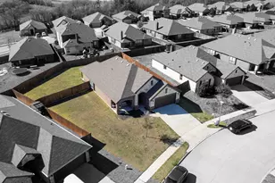 2556 Silver Fox Trl, Weatherford, TX 76087 - Photo 6