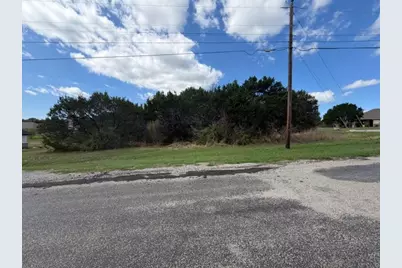 4000 Marana Drive, Granbury, TX 76048 - Photo 4