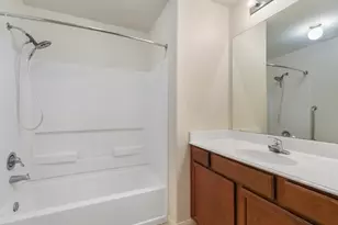 10013 Silent Hollow Dr, Fort Worth, TX 76140 - Photo 8