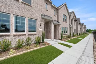 5704 Lakeview Dr, Watauga, TX 76148 - Photo 2