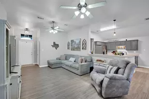 702 Green Acres Ln, Midlothian, TX 76065 - Photo 4