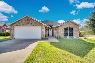 702 Green Acres Ln, Midlothian, TX 76065 - Photo 1