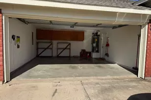 8353 Riversprings Dr, Fort Worth, TX 76053 - Photo 12