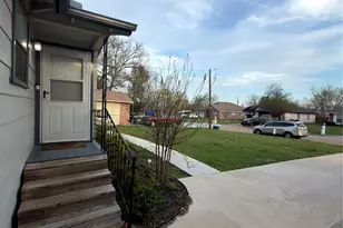 2426 May Ln, Grand Prairie, TX 75050 - Photo 20