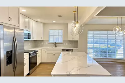 3915 Spring Hollow Drive, Carrollton, TX 75007 - Photo 10