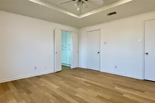 3915 Spring Hollow Dr, Carrollton, TX 75007 - Photo 18