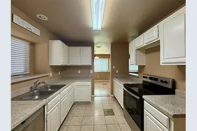 113 Suttonwood Drive, Fort Worth, TX 76108 - Photo 8