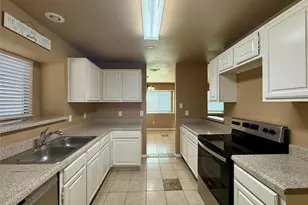 113 Suttonwood Dr, Fort Worth, TX 76108 - Photo 8