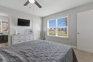 143 Mohave Dr E, Lake Kiowa, TX 76240 - Photo 26