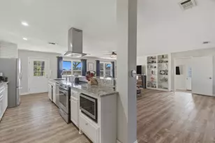 143 Mohave Dr E, Lake Kiowa, TX 76240 - Photo 8