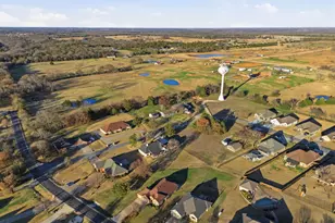 143 Mohave Dr E, Lake Kiowa, TX 76240 - Photo 32