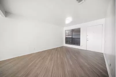 320 E 4th Street #204, Arlington, TX 76010 - Photo 10