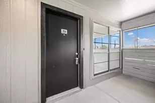 320 E 4th St, Arlington, TX 76010 - Photo 2