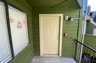 9831 Walnut St, Dallas, TX 75243 - Photo 2