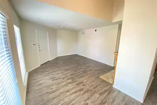 9831 Walnut St, Dallas, TX 75243 - Photo 8