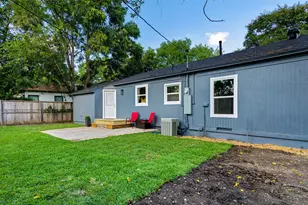 10523 Newcombe Dr, Dallas, TX 75228 - Photo 26