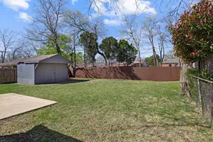 10523 Newcombe Dr, Dallas, TX 75228 - Photo 28