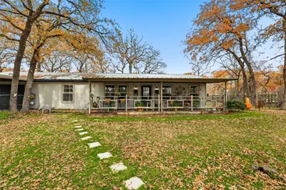 1051 Meadow Oaks Street, Reno, TX 76020 - Photo 2