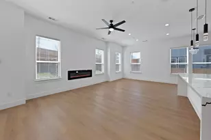 308 E 7th St, Dallas, TX 75203 - Photo 22