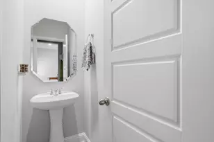 6092 Bursey Rd, Watauga, TX 76148 - Photo 10