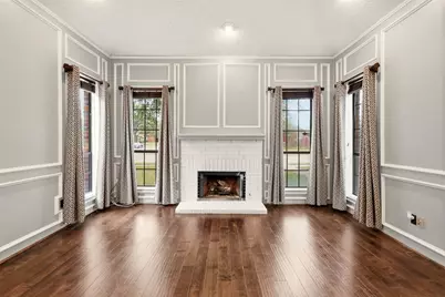 321 Hunters Creek Drive, Mesquite, TX 75150 - Photo 4