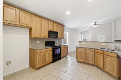4608 Cattail Lane, Denton, TX 76208 - Photo 10