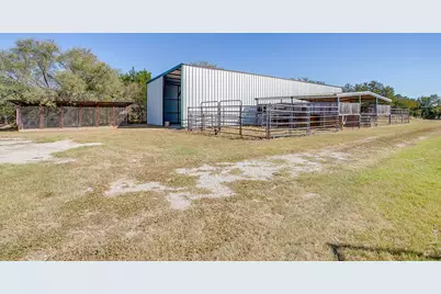 2608 Turkey Creek Road, Mineral Wells, TX 76067 - Photo 36