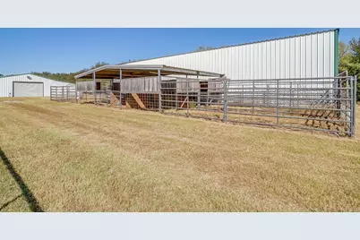 2608 Turkey Creek Road, Mineral Wells, TX 76067 - Photo 34