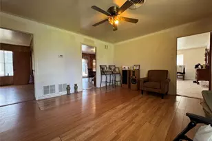 733 Foster St, Marlin, TX 76661 - Photo 10