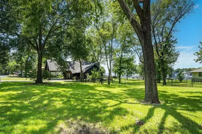 162 Lake Drive, Enchanted Oaks, TX 75156 - Photo 6