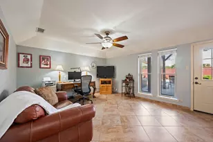 2621 Sedgeway Ln, Carrollton, TX 75006 - Photo 18