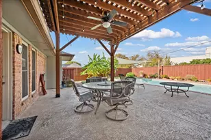 2621 Sedgeway Ln, Carrollton, TX 75006 - Photo 32