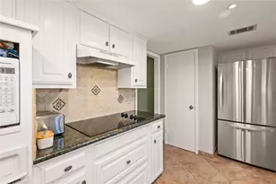 2621 Sedgeway Ln, Carrollton, TX 75006 - Photo 14